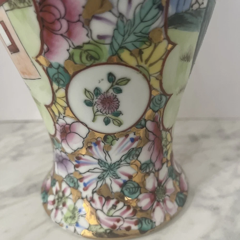 Vintage‎ Asian Porcelain Vase Floral Scene Figures Gold Trim Large
